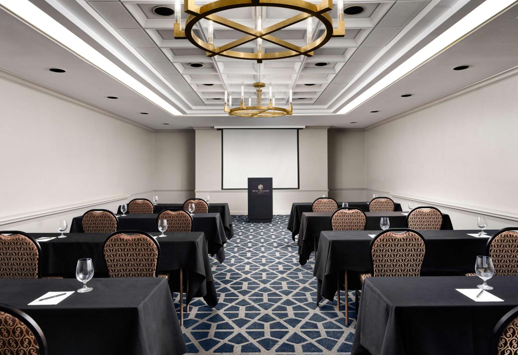 Hotel Phillips Kansas City, Curio Collection By Hilton Exterior foto