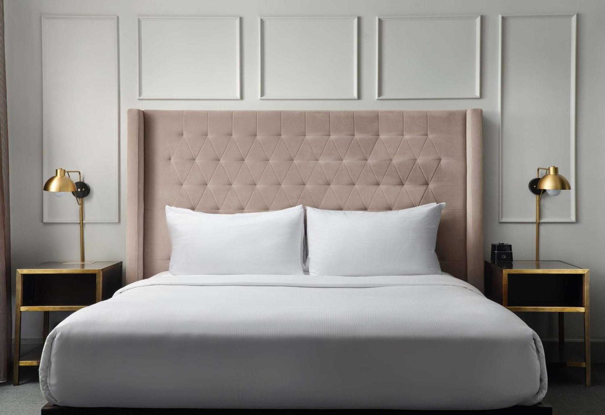 Hotel Phillips Kansas City, Curio Collection By Hilton Exterior foto