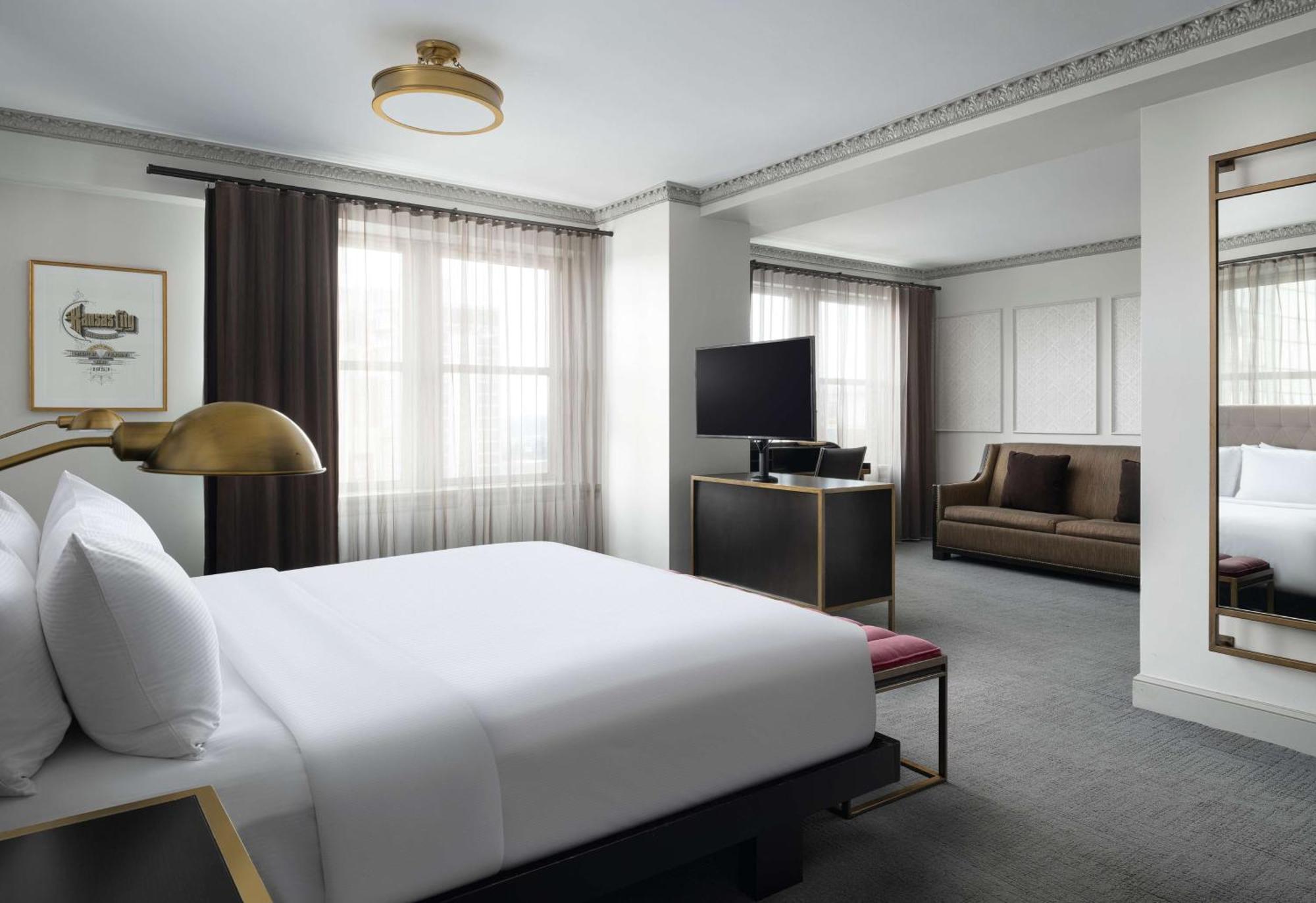Hotel Phillips Kansas City, Curio Collection By Hilton Exterior foto